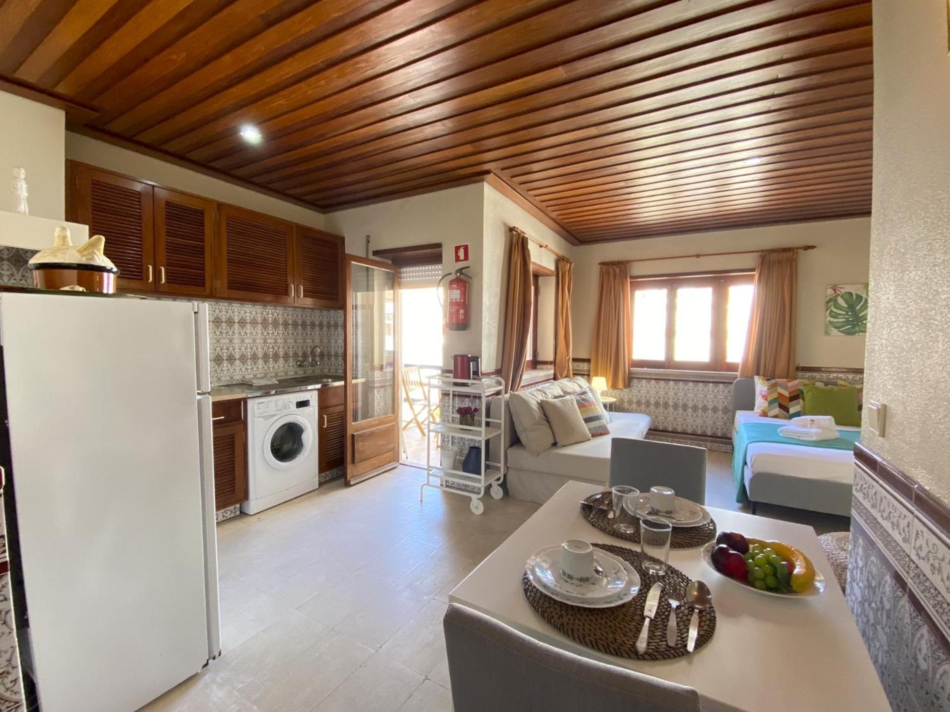 1 By Homing Apartment *