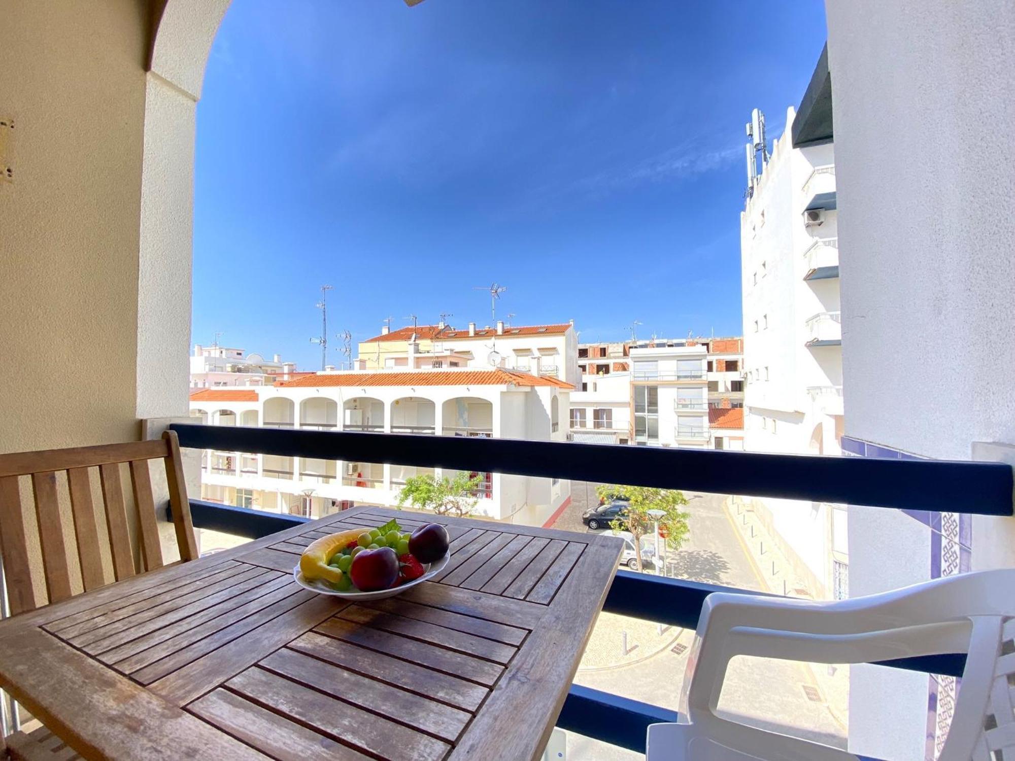 1 By Homing * Monte Gordo